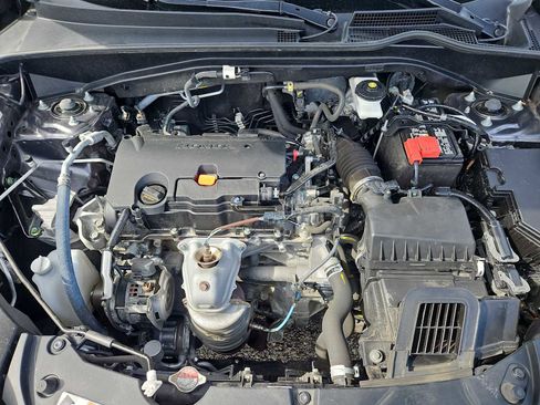 Certified 2023 Honda HR-V LX image 29