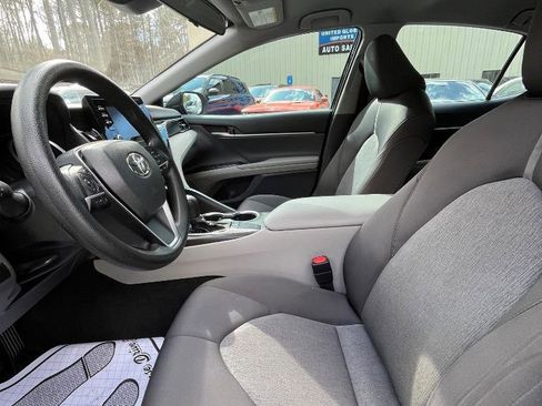Used 2022 Toyota Camry LE image 16