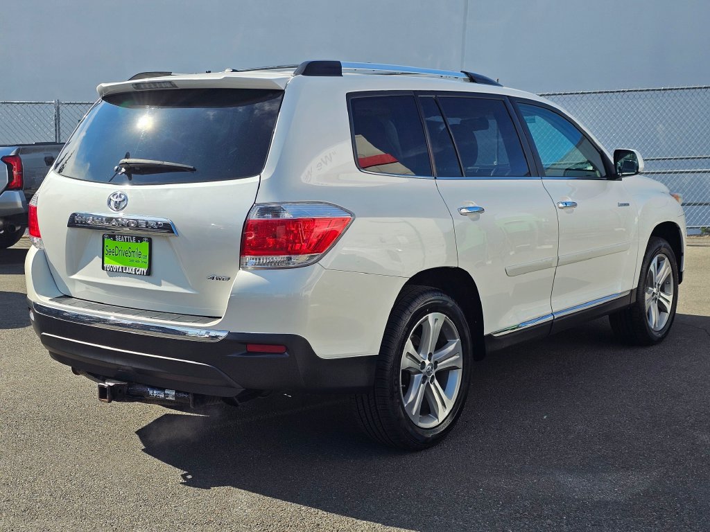 Used 2013 Toyota Highlander Limited AWD/4WD image 7