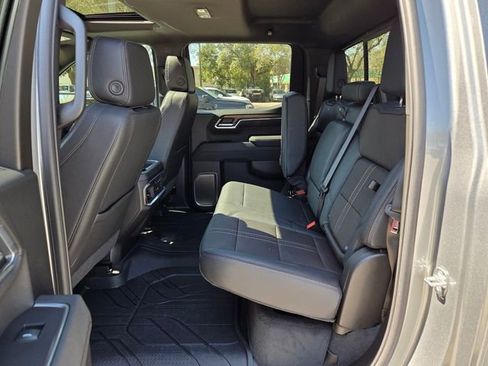 Used 2026 Chevrolet Silverado 1500 High Country image 13