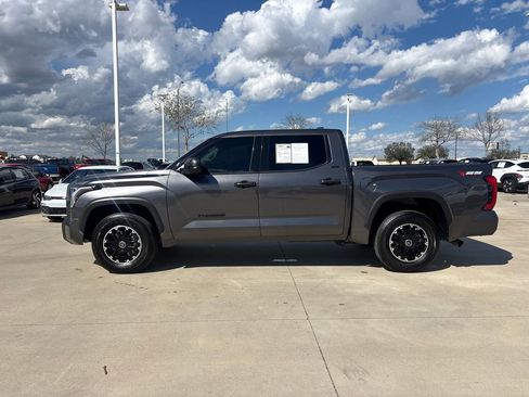 Used 2022 Toyota Tundra SR5 image 2
