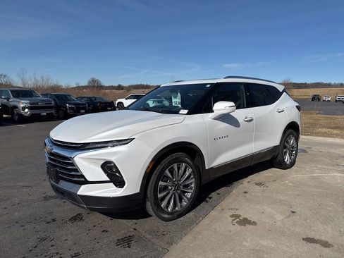 Certified 2023 Chevrolet Blazer Premier w/ Driver Confidence II Package image 3