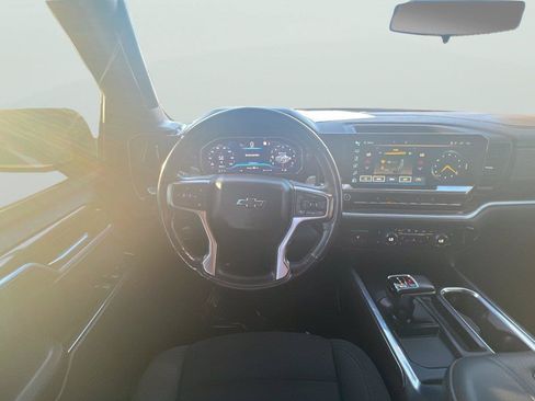 Used 2022 Chevrolet Silverado 1500 RST AWD/4WD image 11