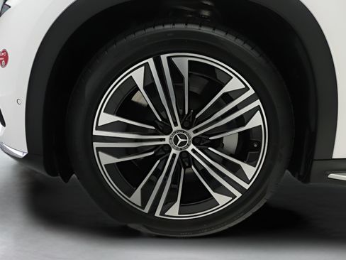 Certified 2023 Mercedes-Benz EQS 450+ SUV image 27
