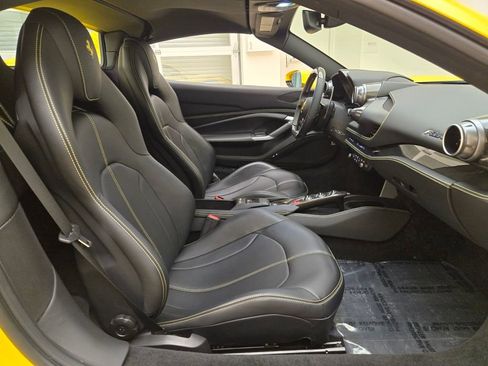 Used 2021 Ferrari F8 Tributo image 30