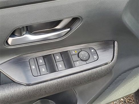 New 2026 Nissan Kicks SV image 6