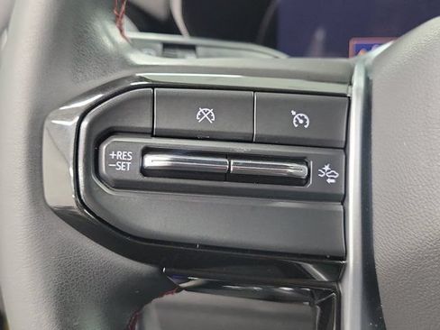 Used 2026 Chevrolet Colorado Z71 AWD/4WD image 26