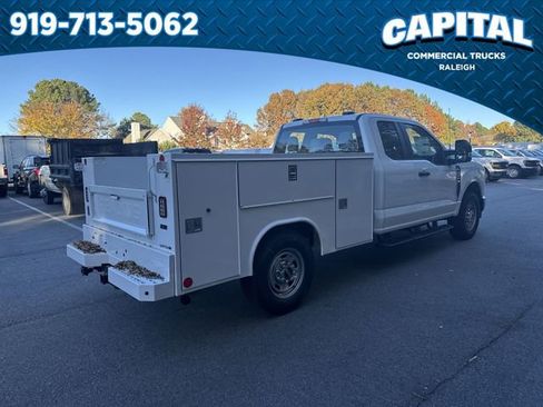 New 2026 Ford F250 XL w/ XL Chrome Package image 8