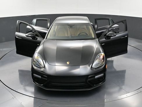 Certified 2018 Porsche Panamera Turbo S image 37