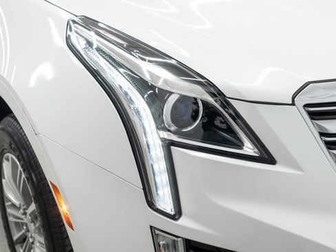 Used 2017 Cadillac XT5 Luxury w/ Driver Awareness Package image 39