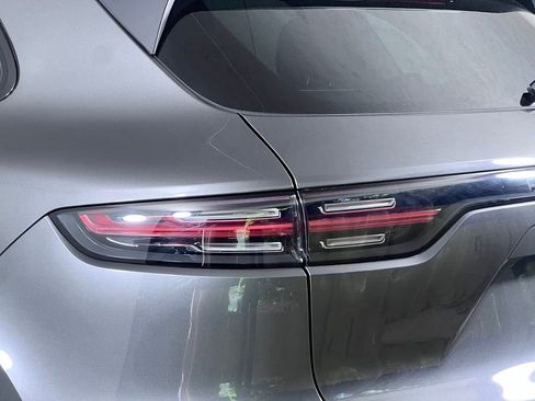 Certified 2023 Porsche Cayenne AWD/4WD image 15