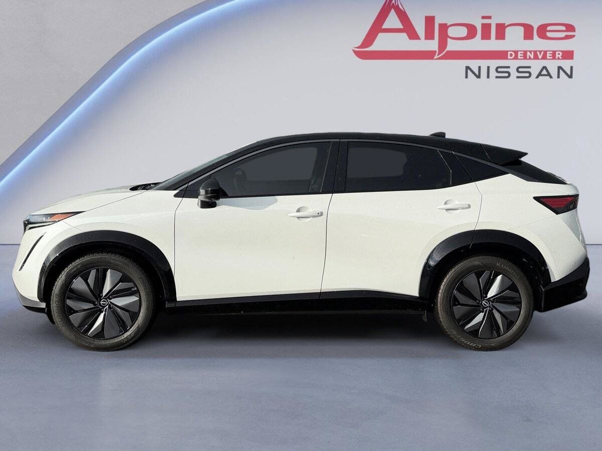 Used 2024 Nissan Ariya AWD image 2