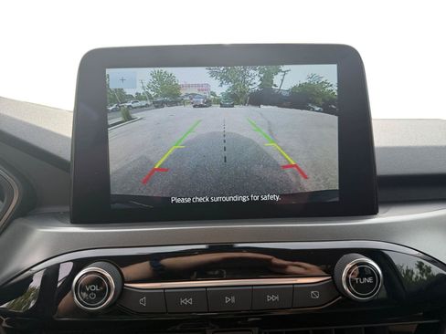 Used 2025 Ford Escape Active AWD/4WD image 17