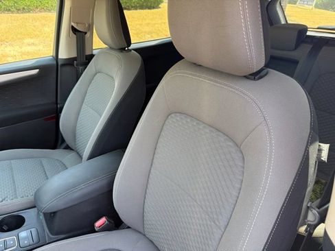 Used 2020 Ford Escape SE FWD image 9