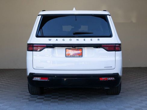 Used 2023 Jeep Wagoneer Series III w/ Rear Seat Video Group 1 image 13