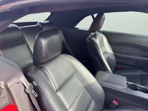 Used 2007 Ford Mustang Premium image 12