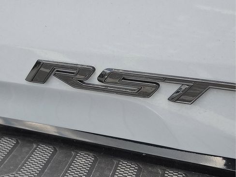 New 2025 Chevrolet Silverado EV RST image 9