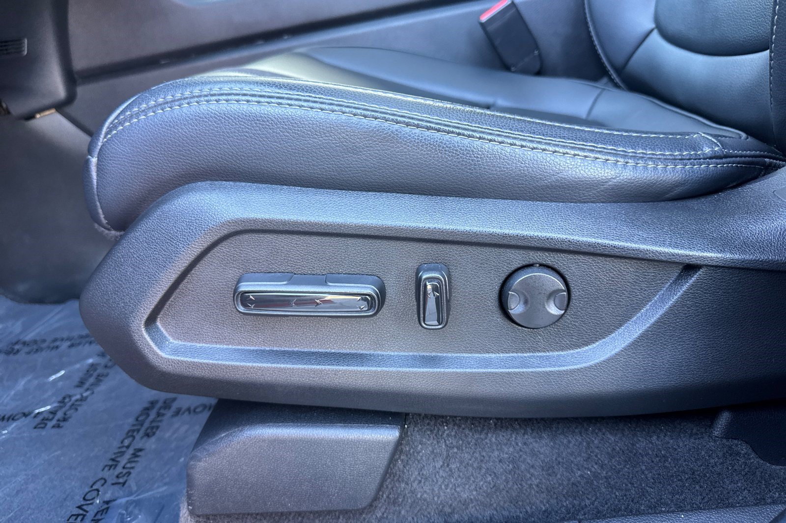 Used 2025 Honda Pilot Touring image 15