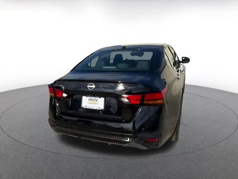 Used 2025 Nissan Altima 2.5 SV image 14