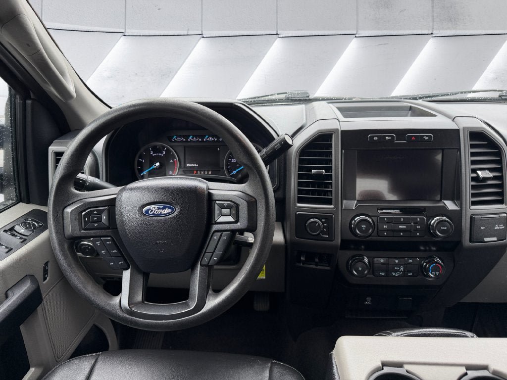 Used 2021 Ford F350 XL w/ STX Appearance Package AWD/4WD image 11