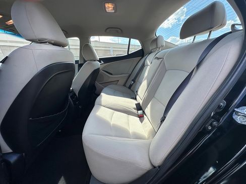 Used 2014 Kia Optima LX image 17