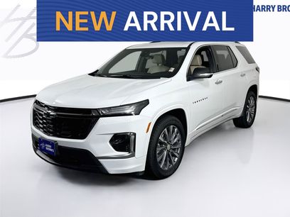 Used 2023 Chevrolet Traverse Premier