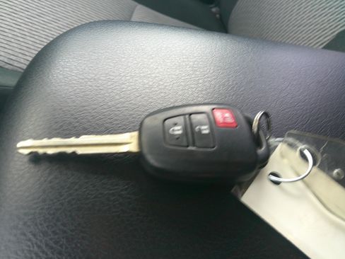 Used 2021 Toyota 4Runner SR5 image 37