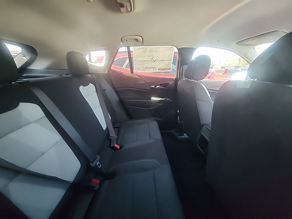 New 2026 Chevrolet Trax LS w/ LS Convenience Package FWD image 4