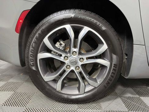 Used 2021 Chrysler Pacifica Pinnacle image 32