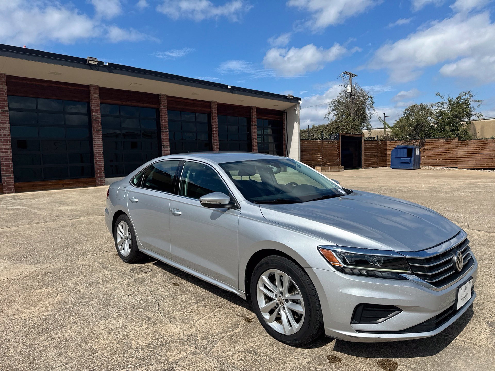 Used 2020 Volkswagen Passat 2.0T SE FWD image 3