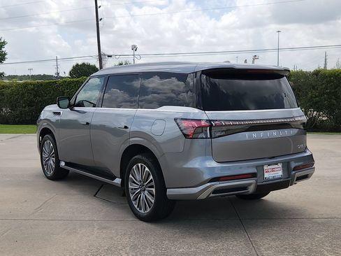 Used 2025 INFINITI QX80 Sensory AWD/4WD image 7