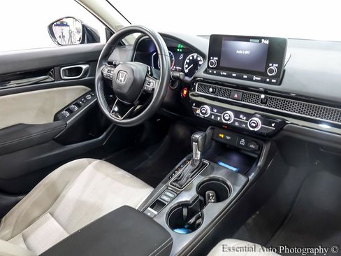 Used 2024 Honda Civic EX image 32