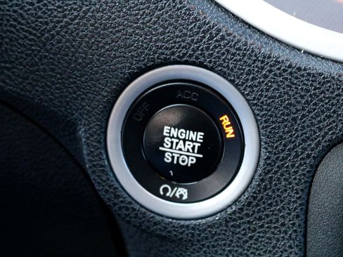 Used 2020 Dodge Charger SXT w/ Blacktop Package image 26