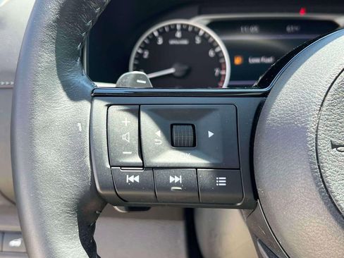 Used 2024 Nissan Pathfinder SL w/ SL Premium Package AWD/4WD image 21