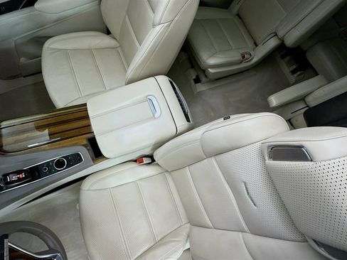 Used 2022 Cadillac Escalade ESV Sport Platinum w/ Heavy-Duty Trailer Package AWD/4WD image 26