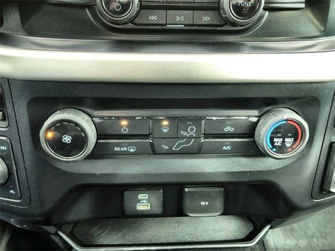 Used 2021 Ford F150 XLT w/ Trailer Tow Package image 18