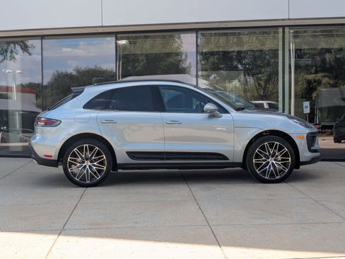 New 2026 Porsche Macan image 8