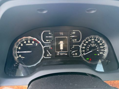 Used 2018 Toyota Tundra 1794 Edition image 11