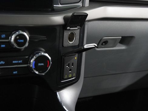 Used 2024 Ford F150 XLT w/ Mobile Office Package image 19