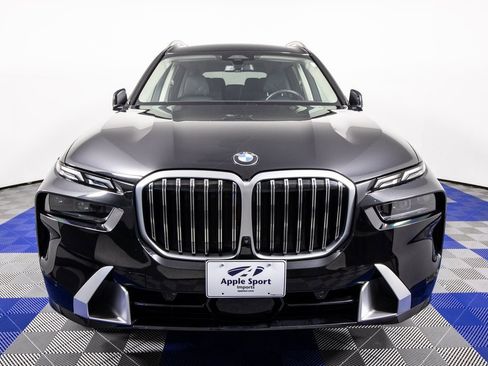 Used 2024 BMW X7 xDrive40i image 2