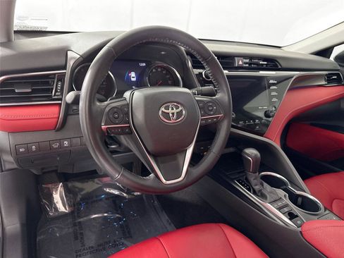 Certified 2020 Toyota Camry XSE image 4
