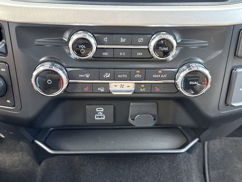 Used 2022 Ford F150 XLT w/ Equipment Group 302A High AWD/4WD image 26