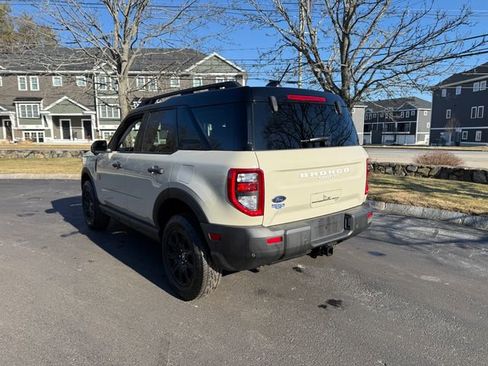 Used 2025 Ford Bronco Sport Badlands image 23