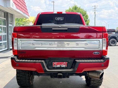 Used 2017 Ford F250 Lariat w/ Lariat Ultimate Package AWD/4WD image 4