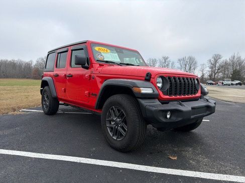 Used 2024 Jeep Wrangler Sport S image 3