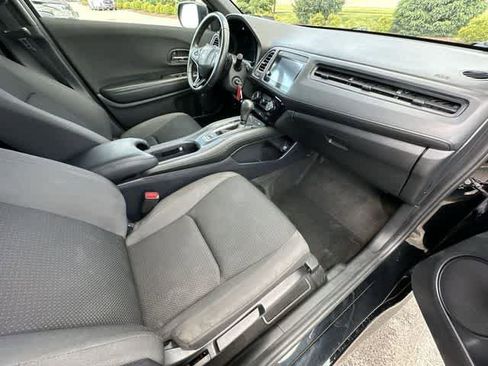 Used 2022 Honda HR-V Sport image 17
