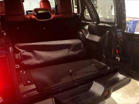 Used 2024 Jeep Wrangler Unlimited Rubicon 392 image 19