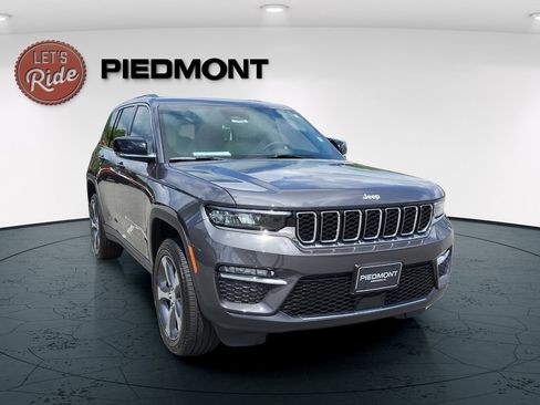New 2025 Jeep Grand Cherokee Limited AWD/4WD image 4