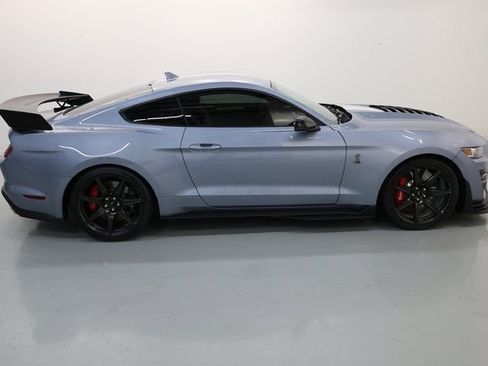 Used 2022 Ford Mustang Shelby GT500 w/ Carbon Fiber Track Pack image 61