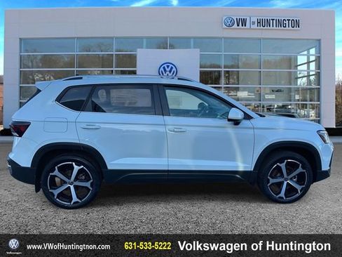 Certified 2025 Volkswagen Taos SEL w/ Taos Adventure Package (SXB) image 2